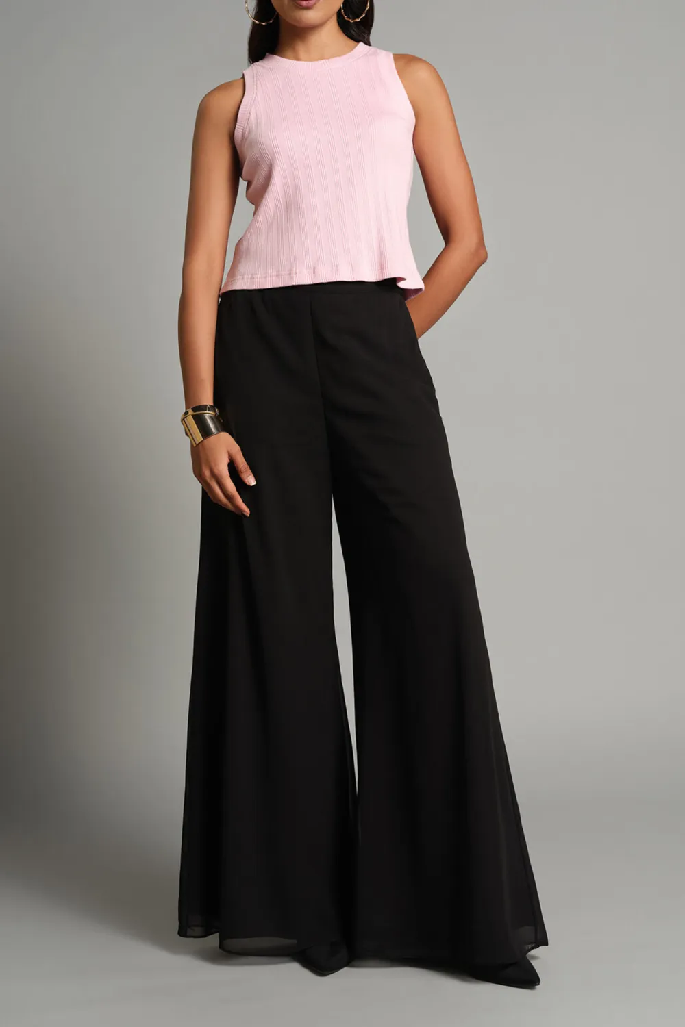 Round Neck Sleeveless Plain Top